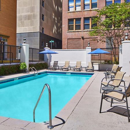 Springhill Suites Memphis Downtown Екстериор снимка