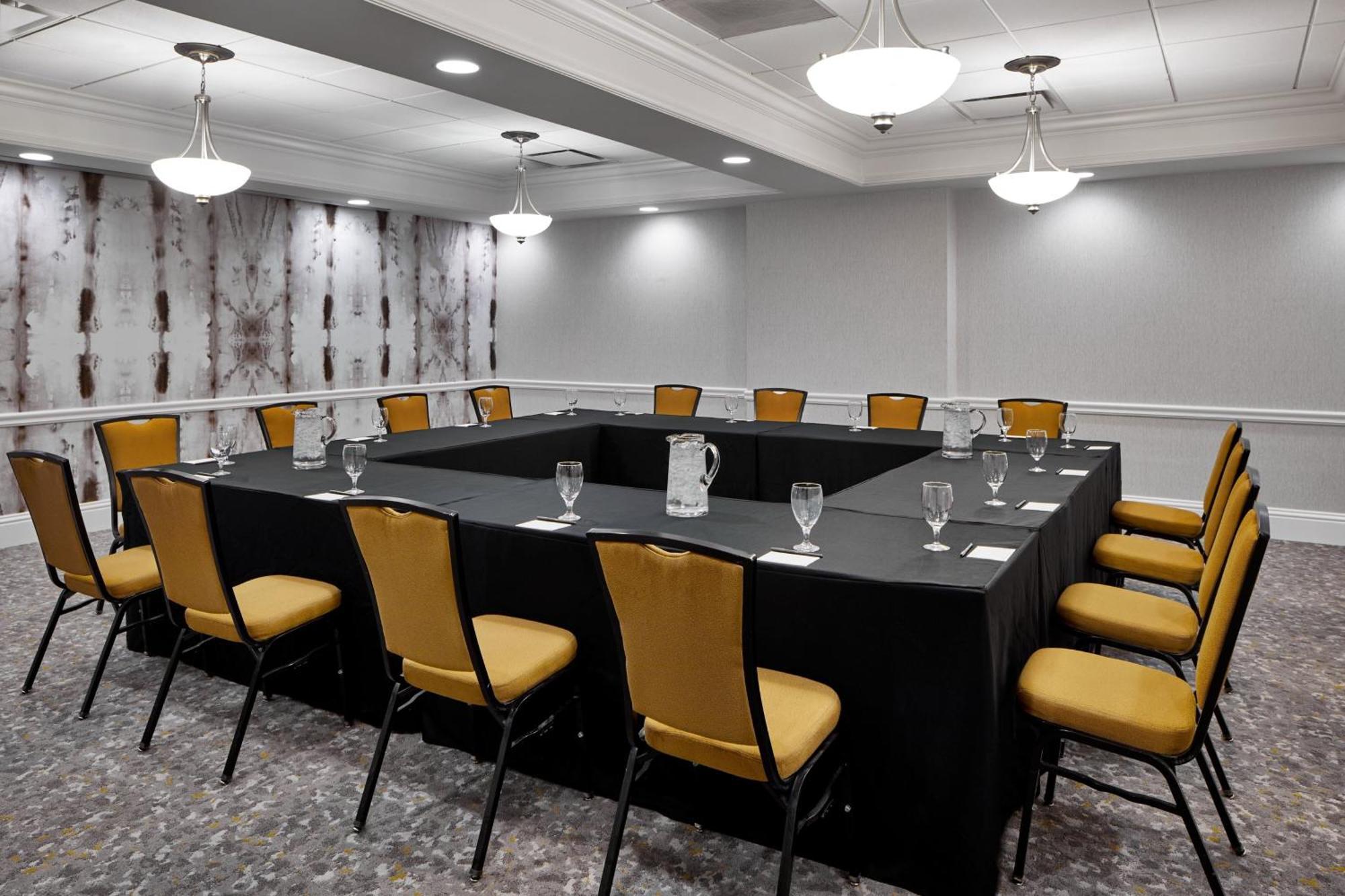 Springhill Suites Memphis Downtown Екстериор снимка