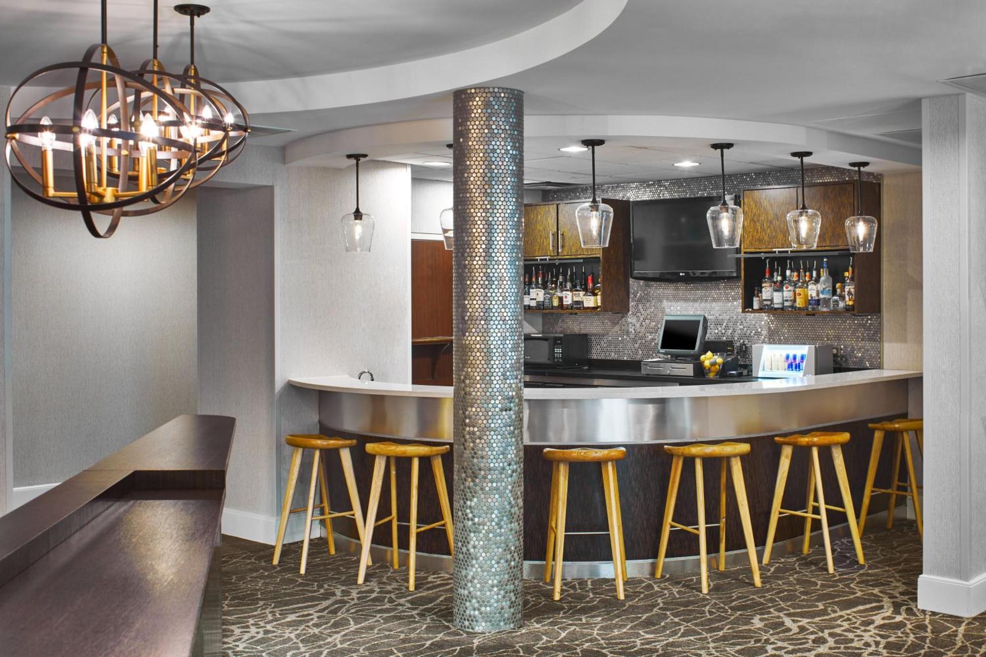 Springhill Suites Memphis Downtown Екстериор снимка