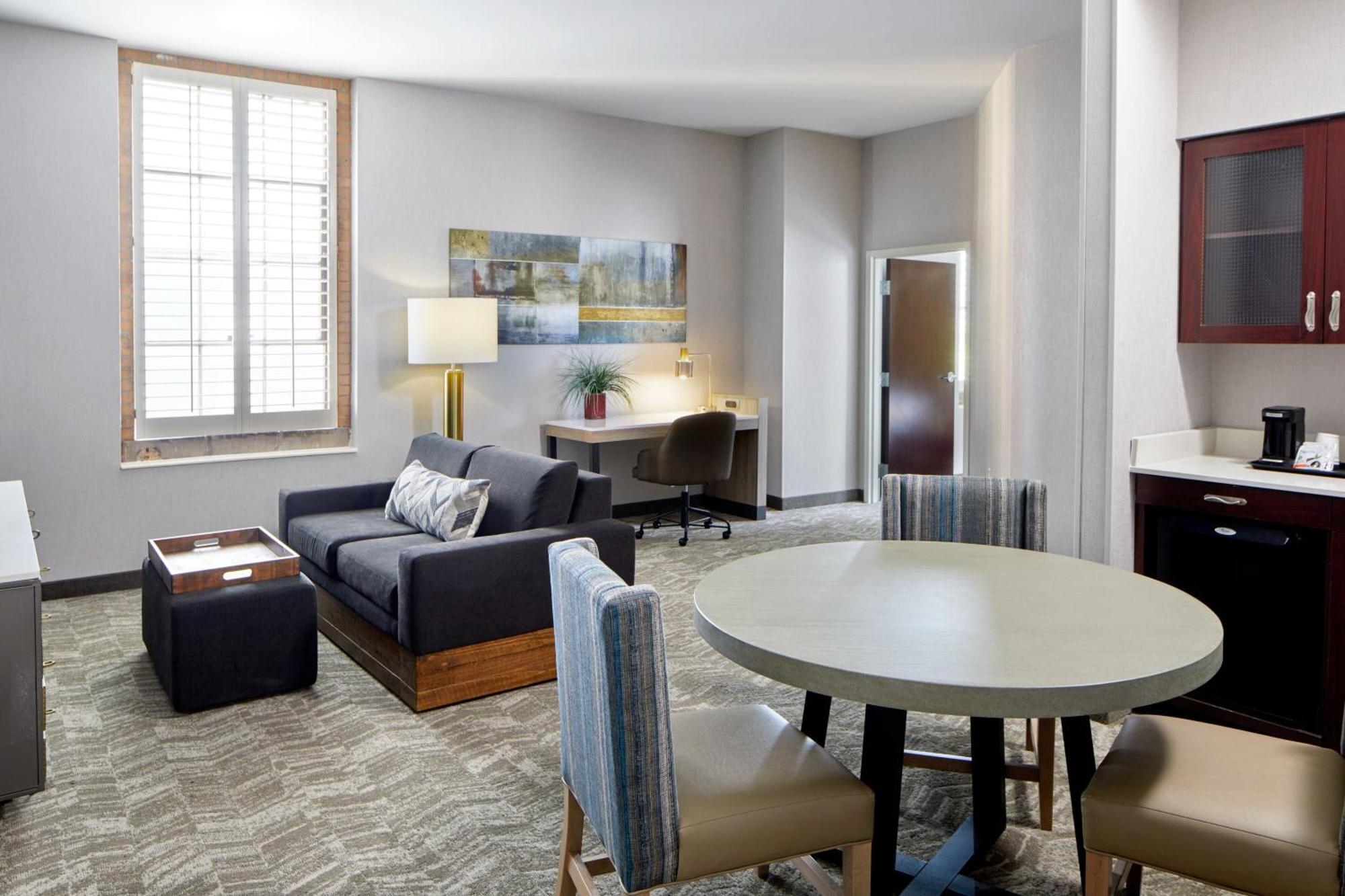 Springhill Suites Memphis Downtown Екстериор снимка