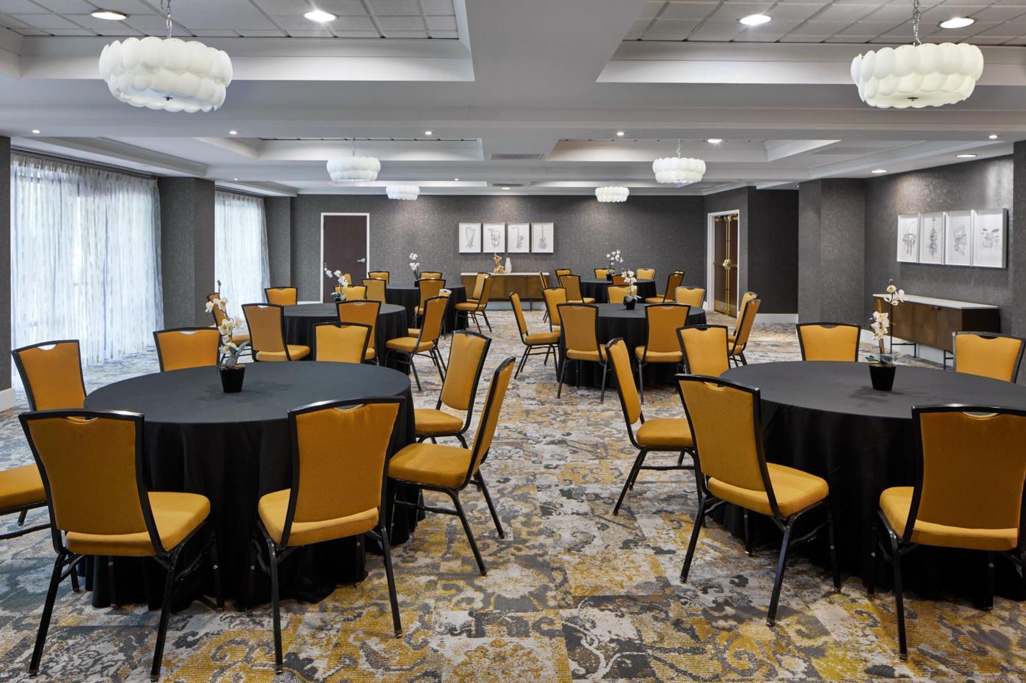 Springhill Suites Memphis Downtown Екстериор снимка