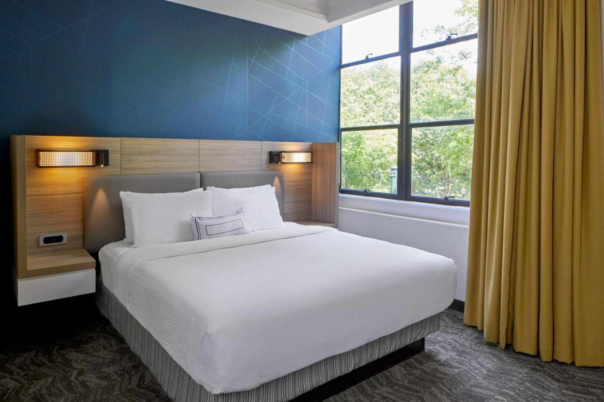 Springhill Suites Memphis Downtown Екстериор снимка