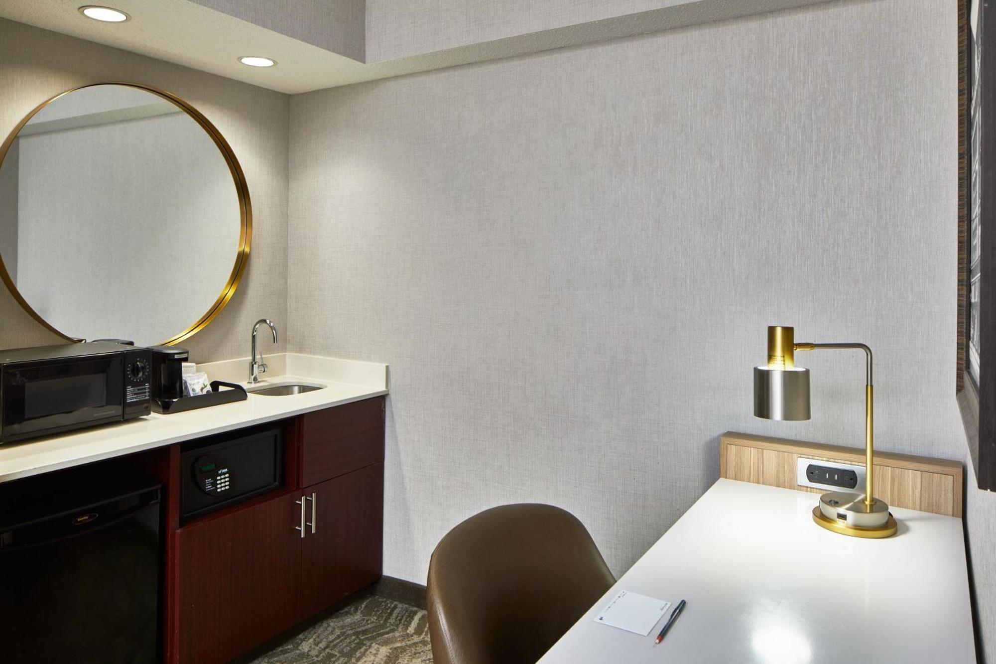 Springhill Suites Memphis Downtown Екстериор снимка