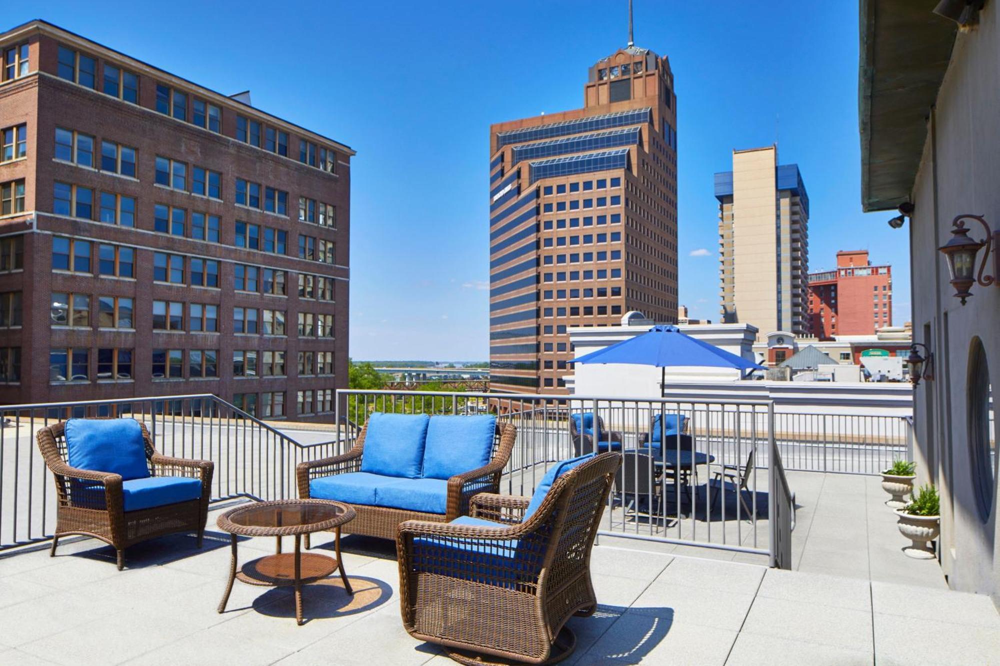 Springhill Suites Memphis Downtown Екстериор снимка